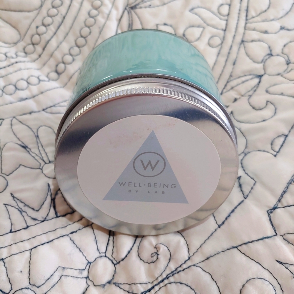 NWT L A B  Scented Candle, Sea Mist, 7.12 oz